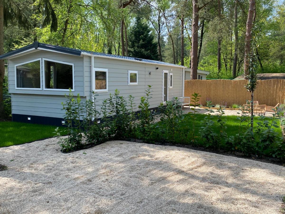 Chalet In De Veluwse Bossen Hoenderloo Exteriör bild